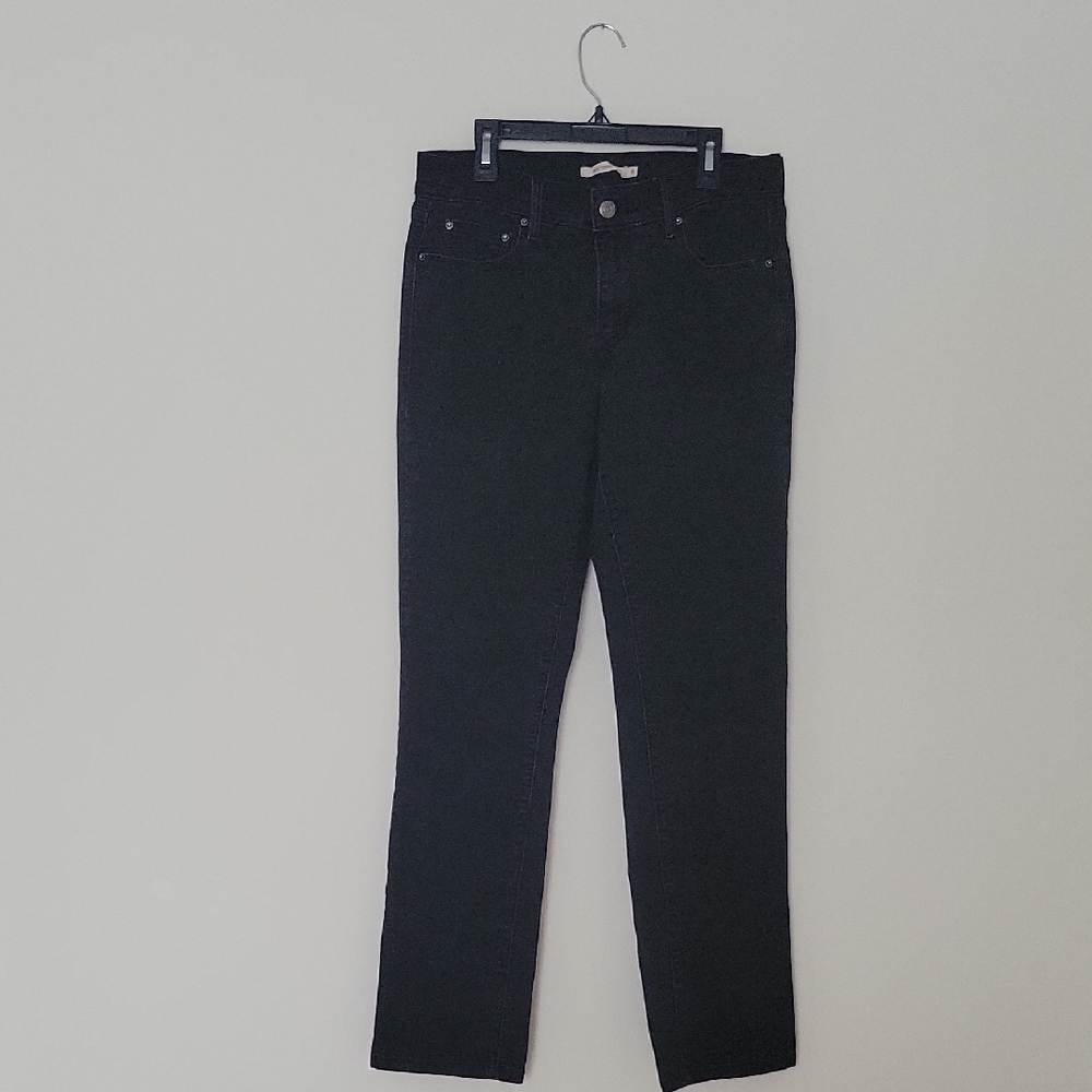 Levi's Classic Black Skinny Jeans for Women Size 6